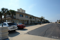 Navarre Sugar Beach in Navarre, FL - Building Photo - Building Photo