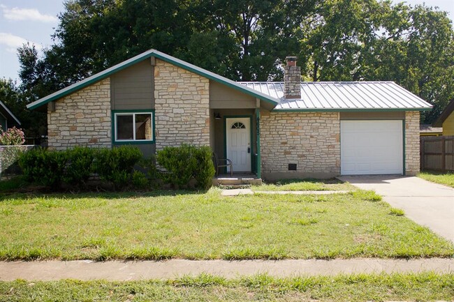 property at 4605 Button Bend Rd
