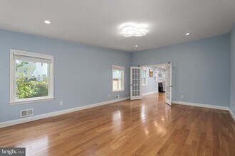 40 Southern Way in Princeton, NJ - Building Photo - Building Photo