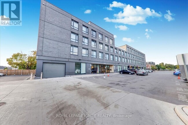 1800 Simcoe St N in Oshawa, ON - Building Photo - Building Photo