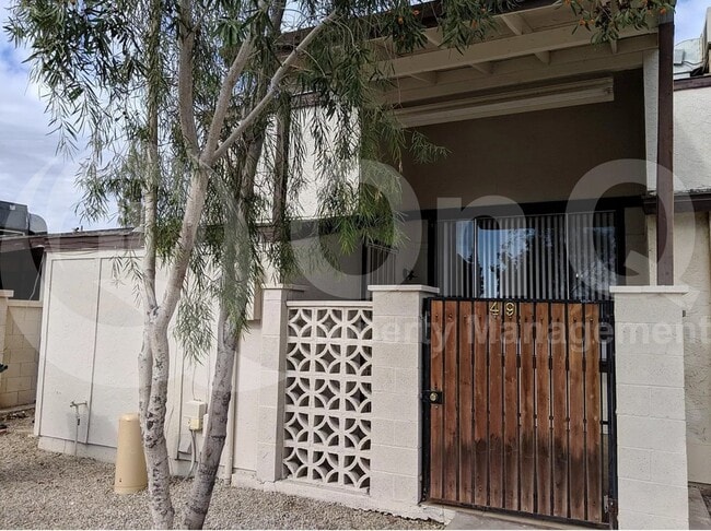 property at 3646 N 69th Ave