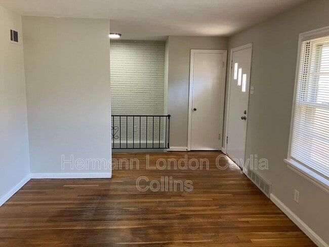 1049 Willmann Ct in St. Louis, MO - Building Photo - Building Photo