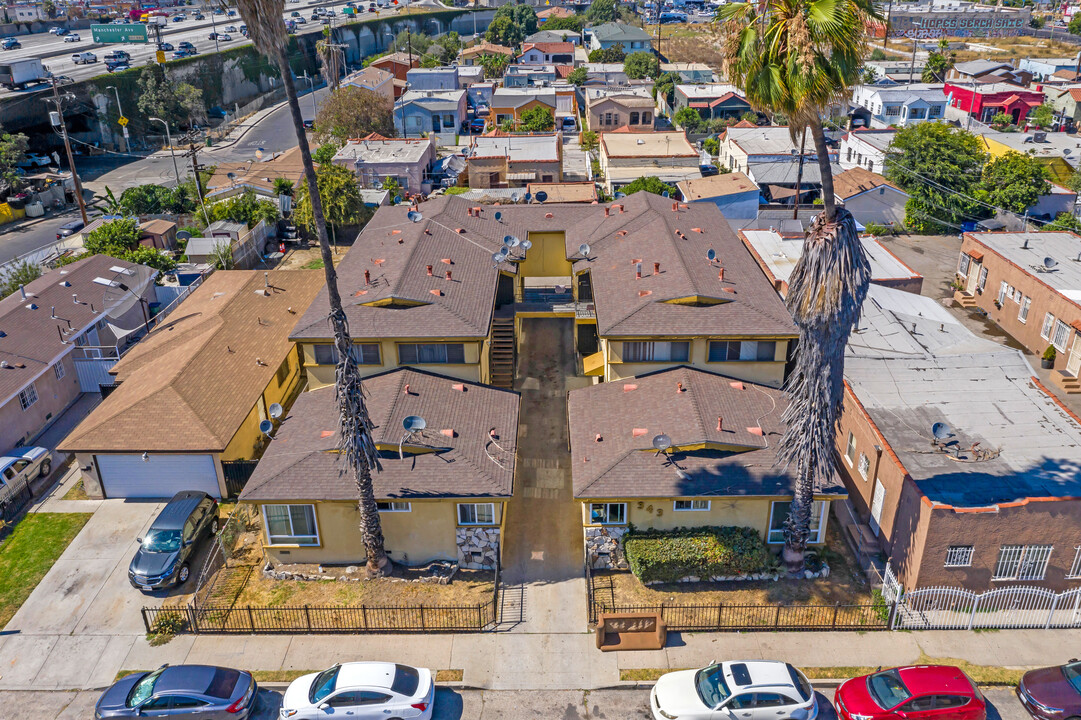 343 W 89th St in Los Angeles, CA - Building Photo