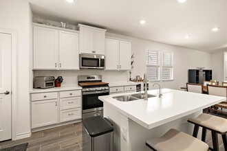 106 Gracie Wy in Hutto, TX - Building Photo - Building Photo