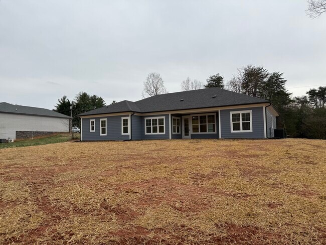 3515 Country Acrs Dr in Maiden, NC - Building Photo - Building Photo