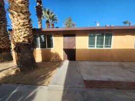 6333 Ocotillo Ave in Twentynine Palms, CA - Building Photo
