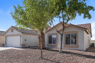 1042 Juniper Ridge Ave in Henderson, NV - Building Photo - Building Photo