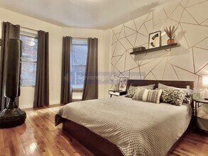 216 W 102nd St in New York, NY - Building Photo - Building Photo