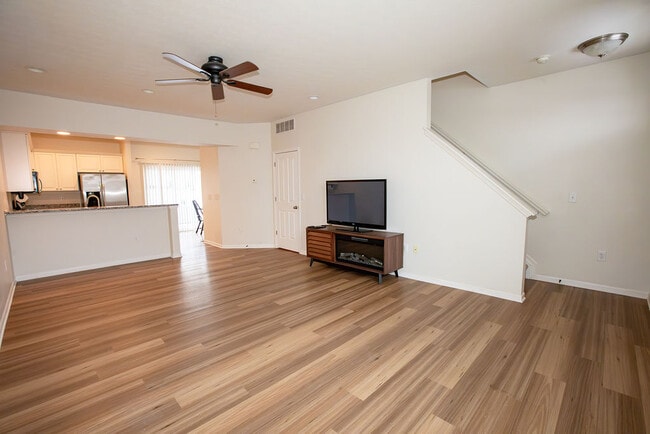 1656 Nature Dr in Grove City, OH - Building Photo - Building Photo