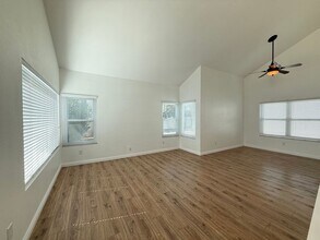 5649 Cabinhill Cir in North Las Vegas, NV - Building Photo - Building Photo