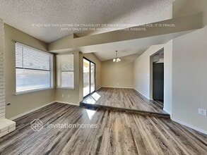 4901 Evergreen Glen Dr in Las Vegas, NV - Building Photo - Building Photo