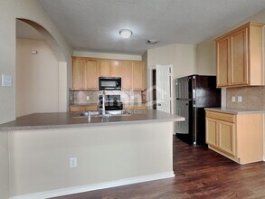 9215 Birch Springs Dr in Houston, TX - Building Photo - Building Photo