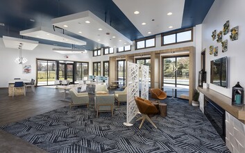 Winwood Apartments in Johnston, IA - Foto de edificio - Building Photo