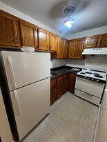 19 Lancaster Ter, Unit 303 in Brookline, MA - Building Photo
