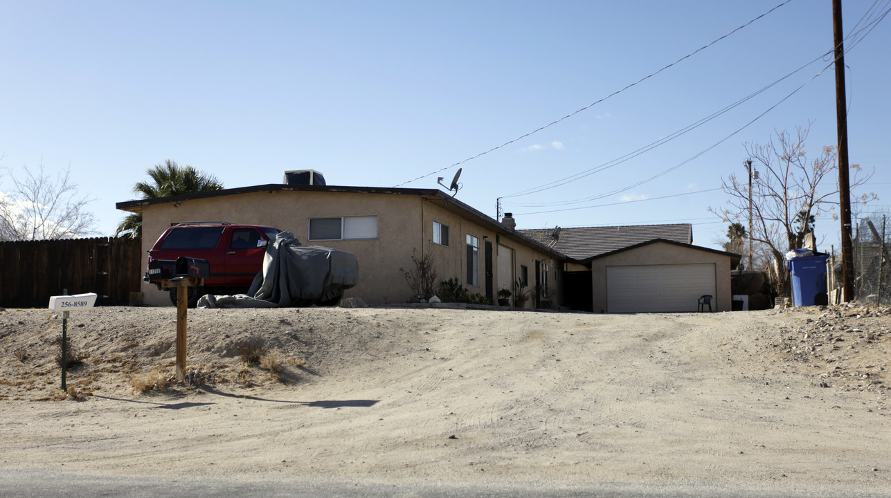 1120-1130 Wisteria Ave in Barstow, CA - Building Photo