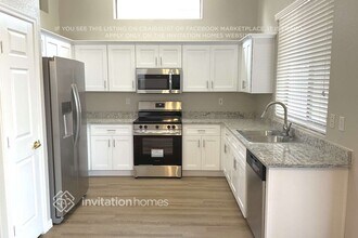 14342 W Avalon Dr in Goodyear, AZ - Foto de edificio - Building Photo