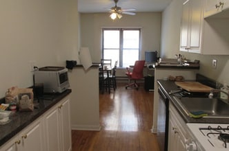 719 W Roscoe St, Unit 2 in Chicago, IL - Building Photo - Building Photo