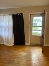 2220 N Estelle St in Wichita, KS - Building Photo - Building Photo