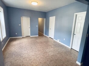 124 N State St in Aurora, IL - Building Photo - Building Photo