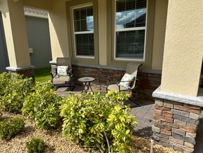 521 Brunswick Dr in Davenport, FL - Foto de edificio - Building Photo