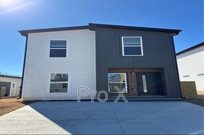 property at 901 States Ave