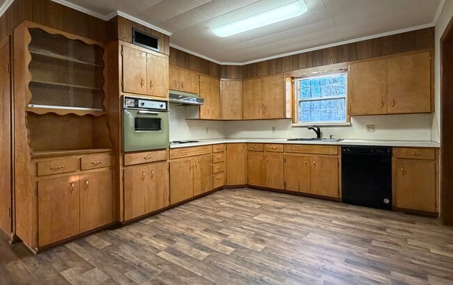 518 5th St in Conway, AR - Building Photo - Building Photo