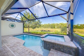 5855 Haiti Dr in Naples, FL - Building Photo - Building Photo