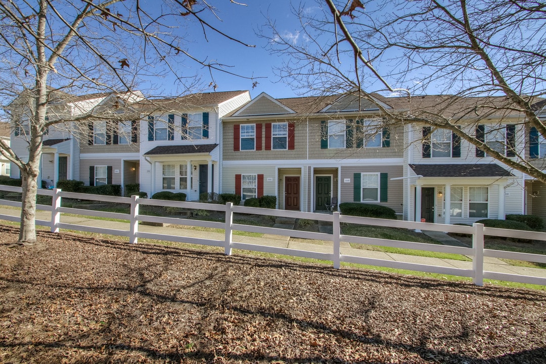 1006 Halifax Ln in Nashville, TN - Foto de edificio