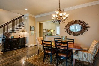 43 Colonial Row Dr in The Woodlands, TX - Foto de edificio - Building Photo
