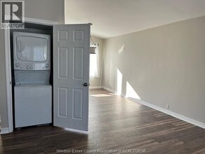 3401 Roxborough Ave in Windsor, ON - Building Photo - Building Photo