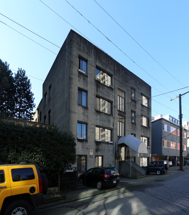 1131 Barclay St in Vancouver, BC - Building Photo - Building Photo