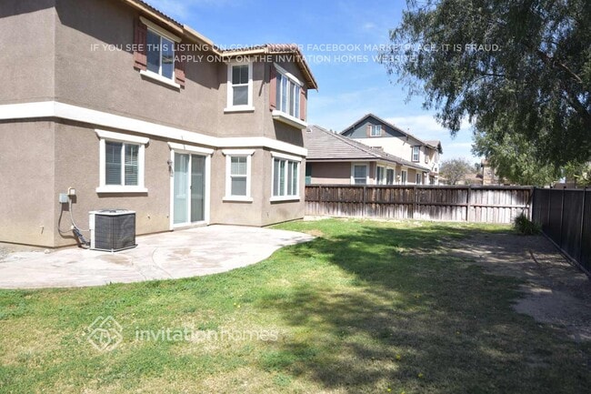 30178 Linden Gate Ln in Menifee, CA - Foto de edificio - Building Photo