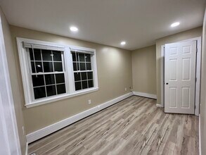 60 Orchard St in Bellingham, MA - Building Photo - Building Photo