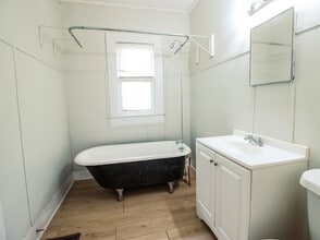 528 Oregon St in Birmingham, AL - Building Photo - Building Photo