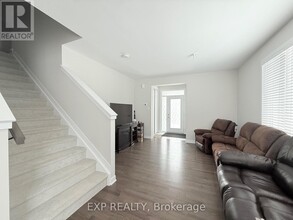 51 Pizzicato St in Ottawa, ON - Building Photo - Building Photo