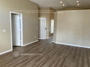 1608 Elmstead Ct, Unit 205 in Orlando, FL - Foto de edificio - Building Photo