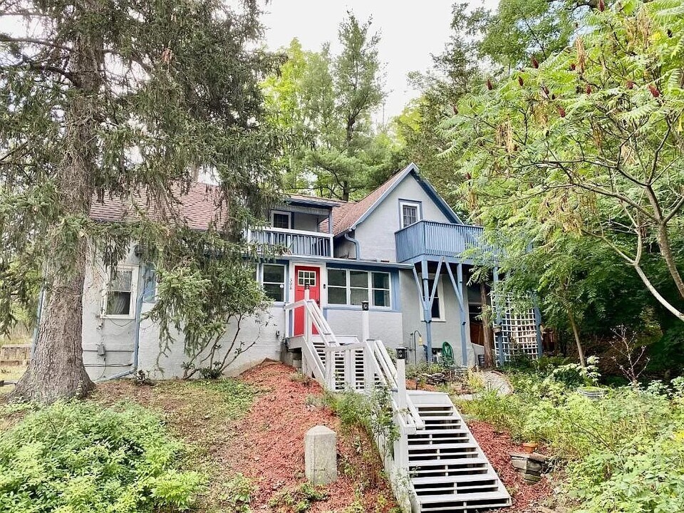 308 Coddington Rd in Ithaca, NY - Building Photo