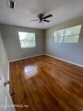 1038 Arco Dr-Unit -3 in Jacksonville, FL - Building Photo - Building Photo