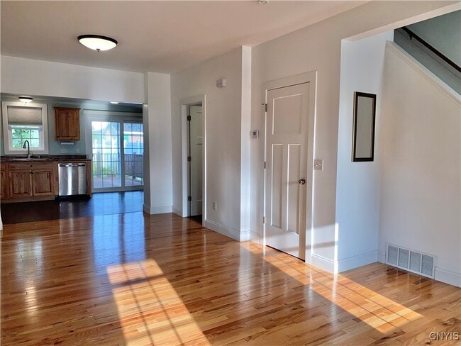 226 W 7th St in Oswego, NY - Building Photo - Building Photo