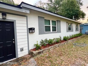 1961 New Haven Rd in Jacksonville, FL - Building Photo - Building Photo