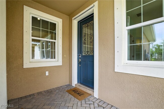 6565 Good Life St in Ft. Myers, FL - Building Photo - Building Photo
