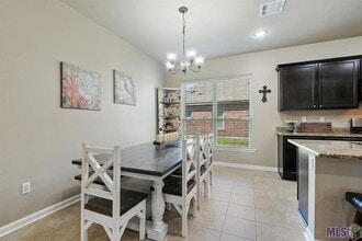 8674 Abertay Ave in Baton Rouge, LA - Building Photo - Building Photo