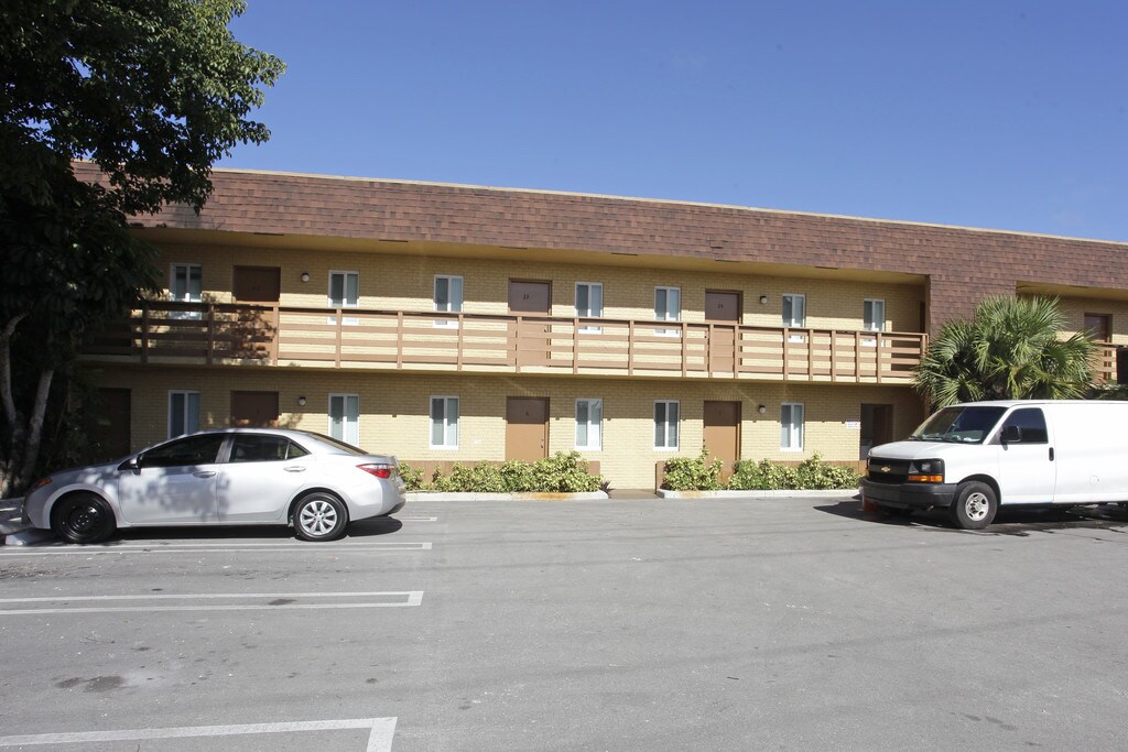 Avondale Gardens Apartments Pompano Beach, FL Apartments For Rent