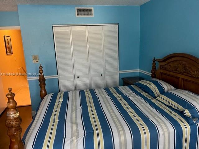 7210 W 18th Ave-Unit -n/a in Hialeah, FL - Building Photo - Building Photo