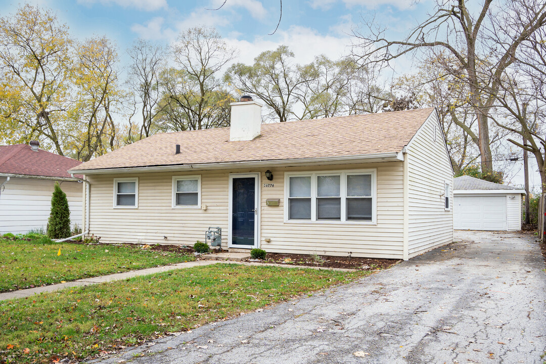 16776 Artesian Ave in Hazel Crest, IL - Building Photo