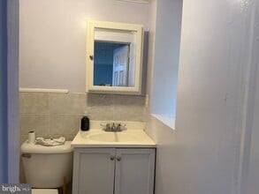 1041 Fanshawe St in Philadelphia, PA - Building Photo - Building Photo