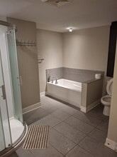 603 Robert-Élie Rue in Laval, QC - Building Photo - Building Photo