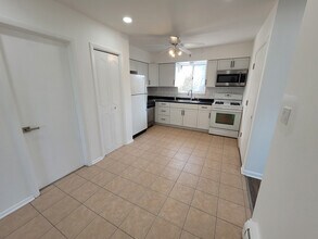 8459 W Oak Ave in Niles, IL - Building Photo - Building Photo