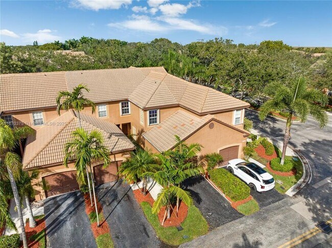 property at 1503 Veracruz Ln
