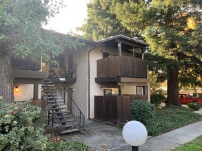 Glenwood Apartments in Chico, CA - Building Photo - Building Photo